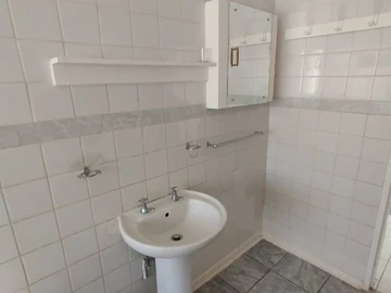 3 Bedroom Garden Flat