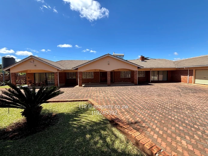 MAIN ROAD FRONTAGE - GREAT INVESTMENT 5 bedroom house 