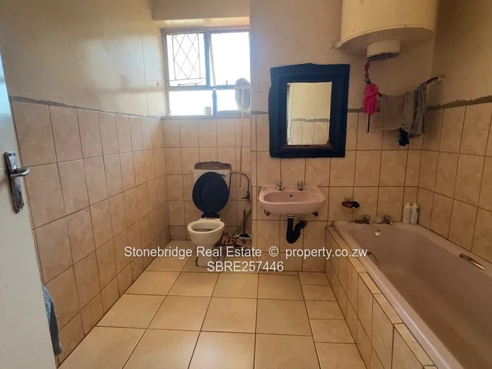 2 Bedroom Flat in Cbd For Sale