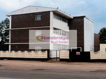 3 Bedroom Flat & Apartment