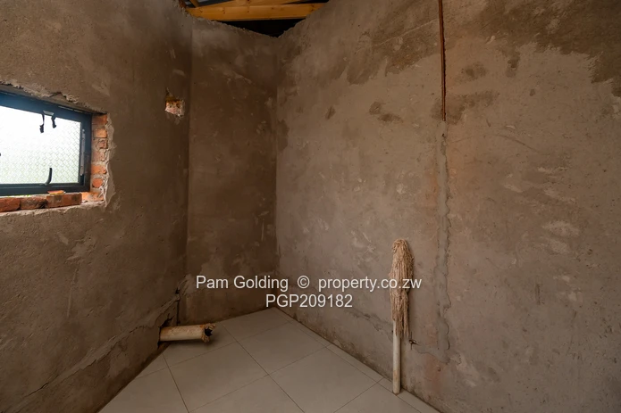 Exceptional 6-Bedroom Luxury Home in Brookview