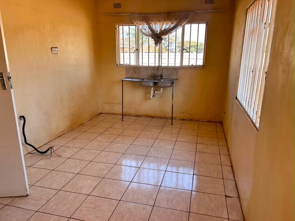 2 Bedroom House