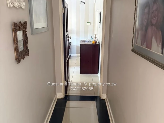 Luxury 4-Bedroom Family Home on 3,966m² – Highlands