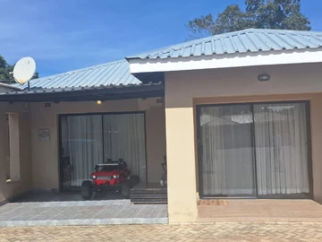 3 Bedroom Garden Flat