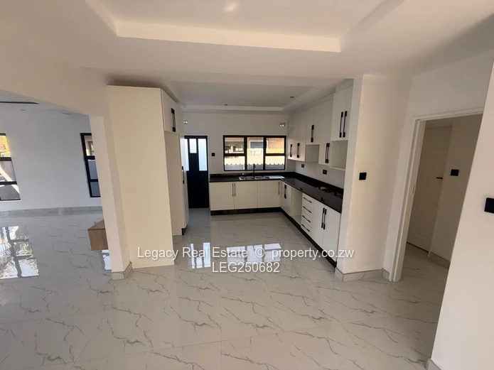 Tynwald: 3-Bed Modern Home with Marble Floors & Bath