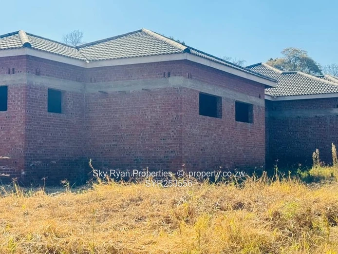 *House For Sale in Bluffhill 