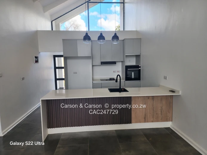 Modern 3-Bed, 2-Bath Garden Flat with Borehole – Borrowdale
