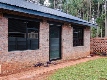 3 Bedroom Flat & Apartment