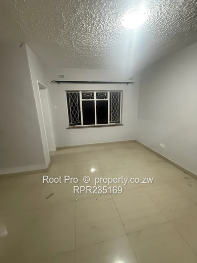 Mabelreign Flat to Let