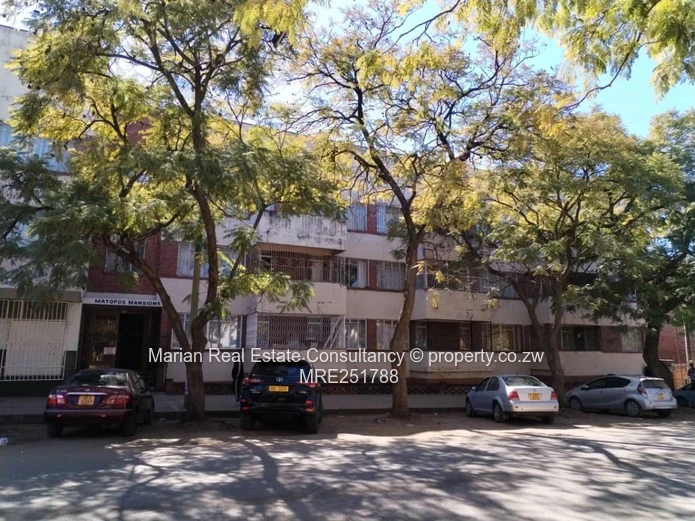 2 Bedroom Flat, Bulawayo CBD FOR SALE