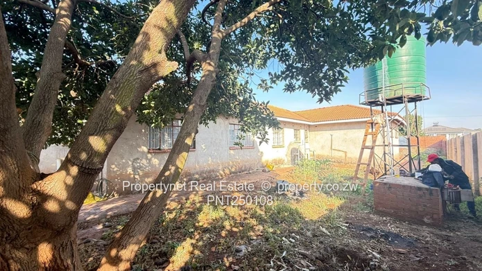 Solid neat family home!!!