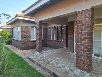 4 Bedroom House