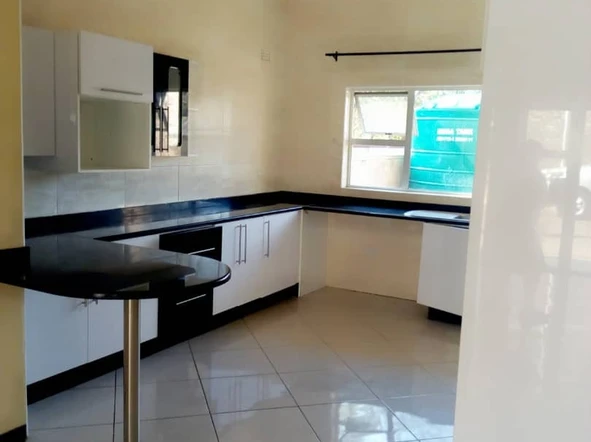 3 Bedroom Flat & Apartment