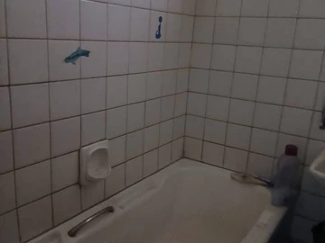 2 Bedroom Flat & Apartment