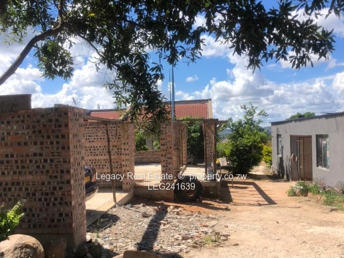 Prime Location: Crowhill Cleverhill Property with Title Deed