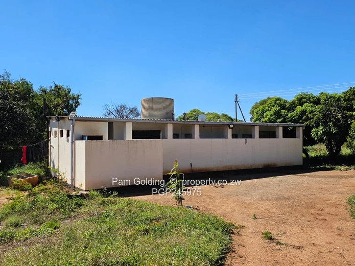 Family Home, Great Borehole, Mutiple Bedrooms