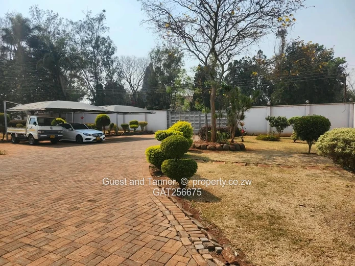 4 Bedroomed house For Sale In Greendale 