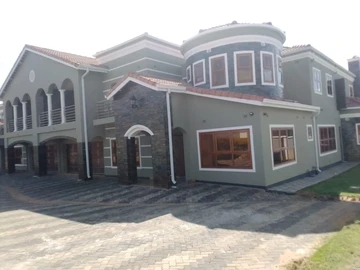 8 Bedroom House
