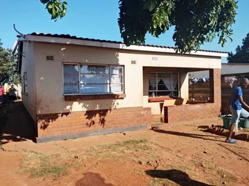 6 Bedroom House