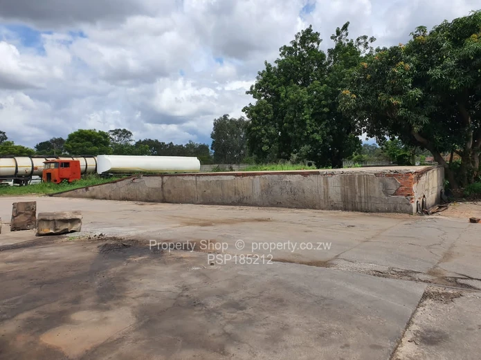 FOR SALE - TRUCK YARD (New Ardbennie)