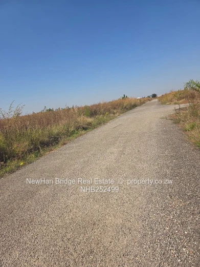 Prime 800m² Westgate Stand - Tarred Road & Open Vie