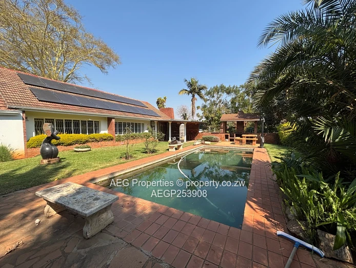 Emerald Hill: 5-Bed Home with Pool & Borehole (Sole Mandate)