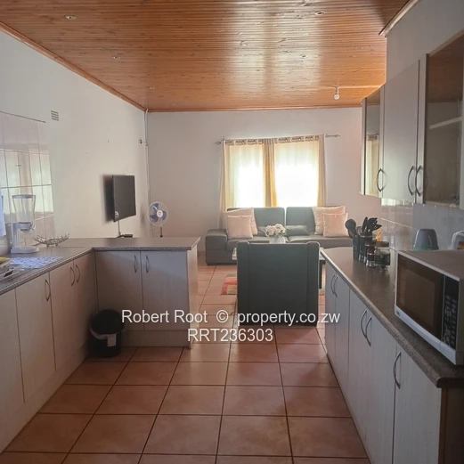 Beautiful Premises On Shared Property Suitable For Offices Or Residential Accomodation