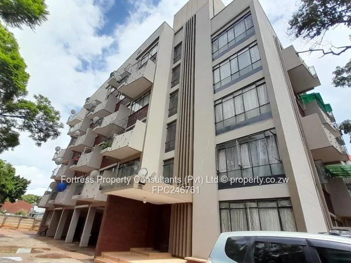 Spacious 1BR Avenues Flat with Balcony 