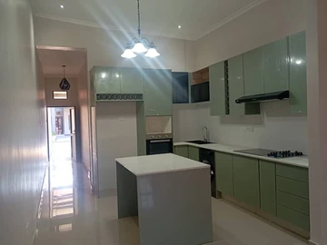 3 Bedroom Garden Flat