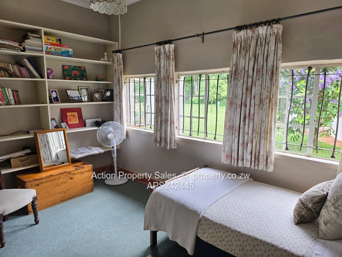 Beautiful House For Sale In Highlands! 