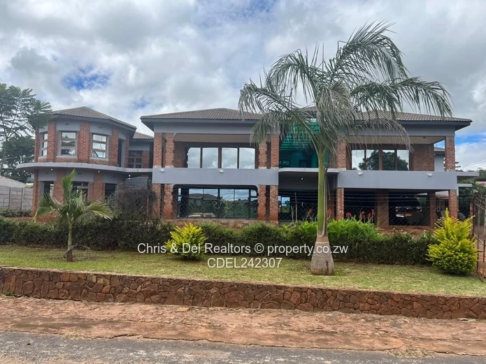 Spacious Double-Storey House For Sale – The Grange