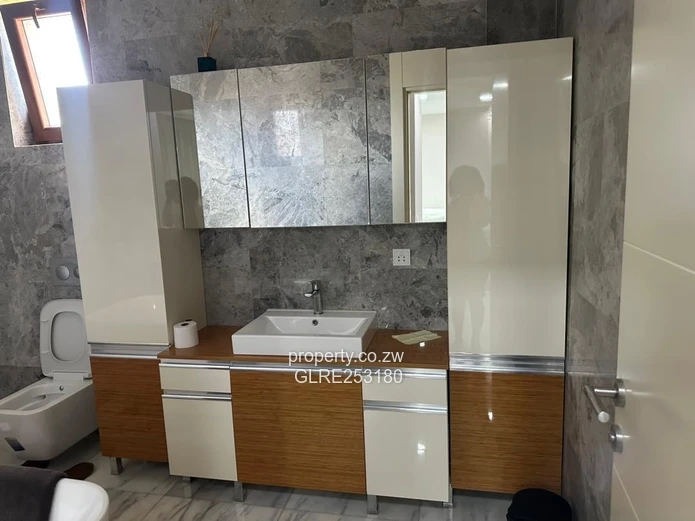 Modern 5-Bed House with Pool & Borehole in Mount Pleasant