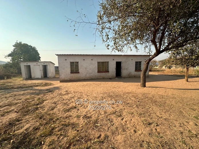 Chinhoyi Industrial Workshop for Sale