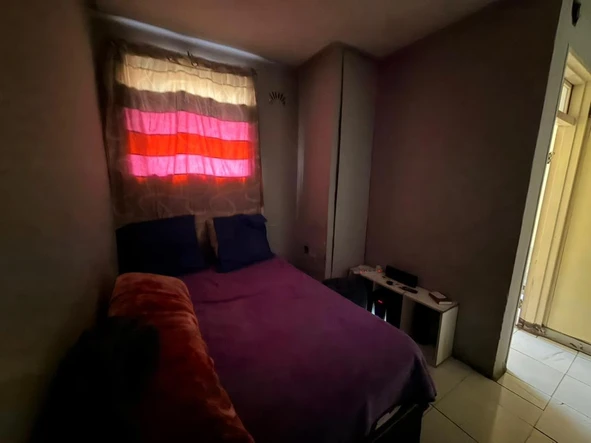 30 Bedroom Flat & Apartment