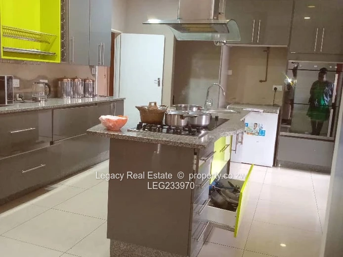 Fully Equipped 5-Bedroom House in Arlington Estate