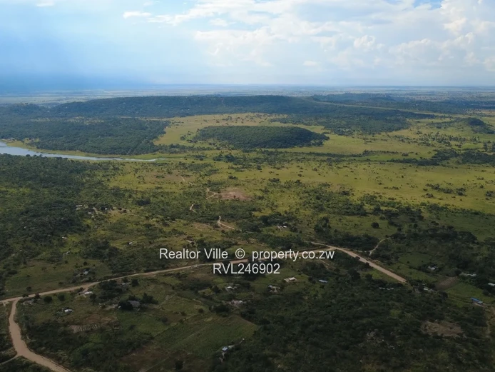 500m² Stand Near Lake Chivero — Gravel Roads