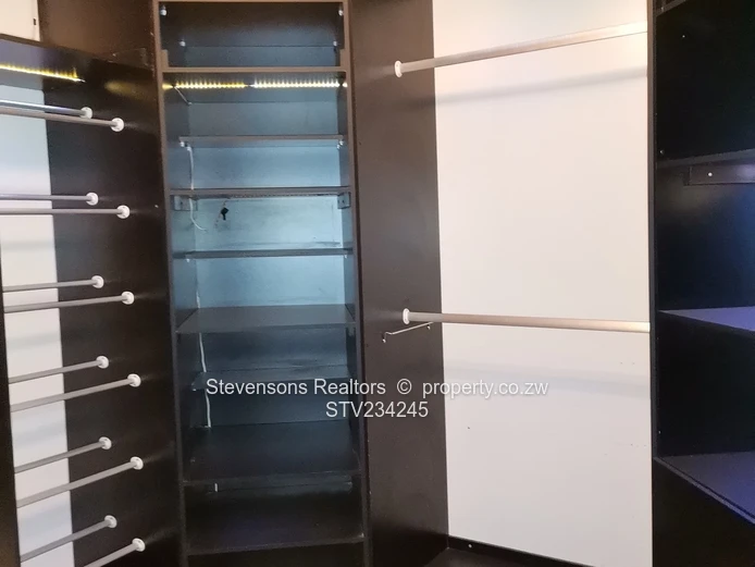 A luxurious 6 bedroomed house for sale in Shawasha Hills 