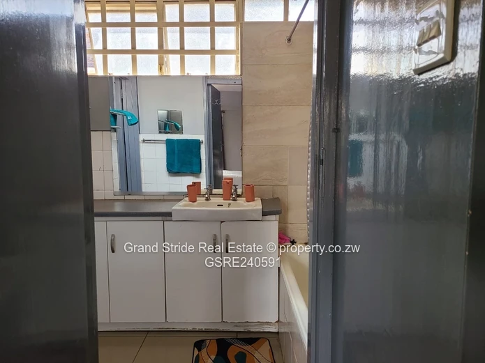 Flat for rent in Avenues