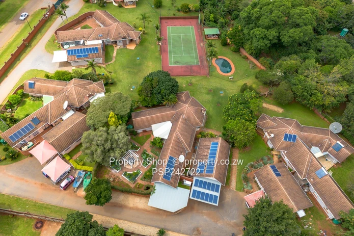 Modern 3 Bedroom Home in Exclusive 6 Unit Complex