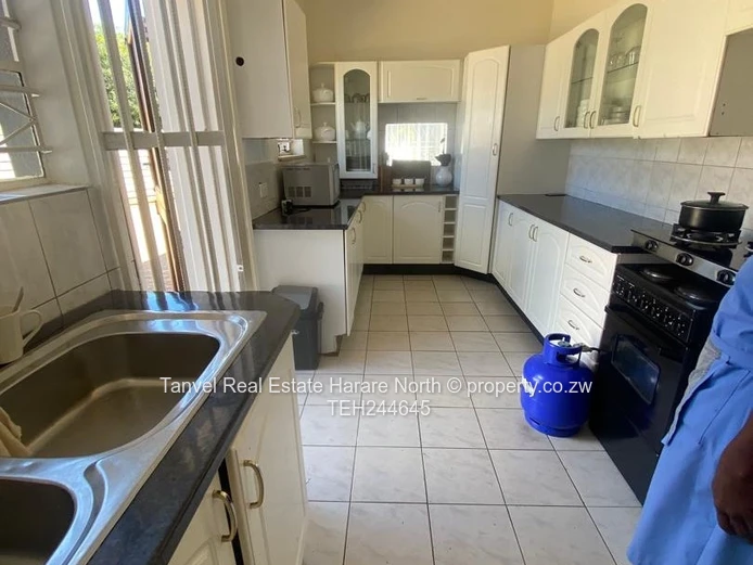 For Sale MABELREIGH SUNRIDGE with Harare Drive Road Frontage $190k  .