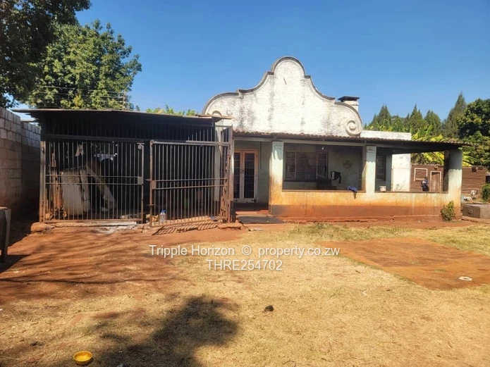 Hatfield Development Opportunity: 4-Bed on 3,127 sqm