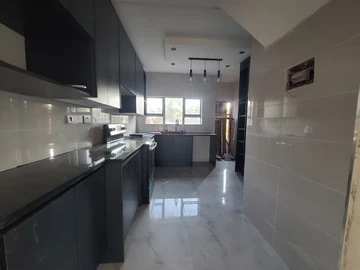 2 Bedroom Garden Flat