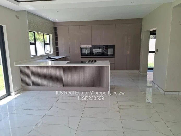 Beautiful Duplex Apartment for sale in Greendale (Sole Mandate)