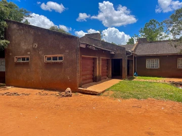 3-Bedroom Home on Expansive 2185 m²  in Norton