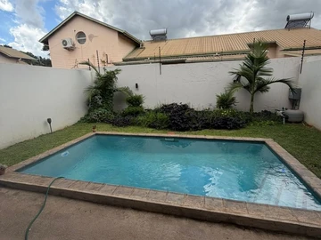 3 Bedroom Flat & Apartment