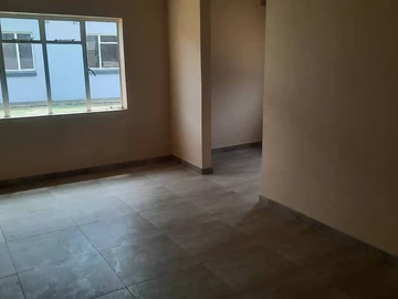 3 Bedroom Flat & Apartment