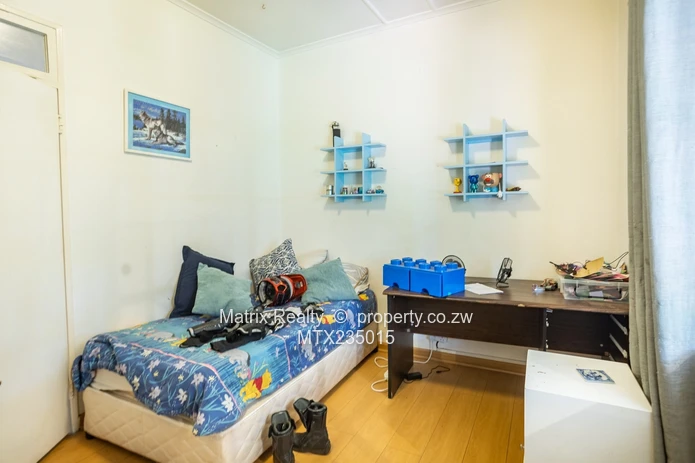 6 Bedroom House for Sale in Chisipite