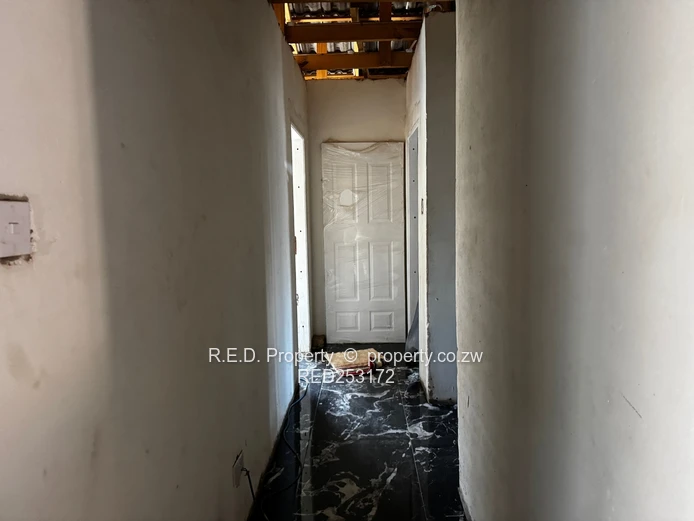 Family Home with Room to Make It Your Own In Mahatshula!