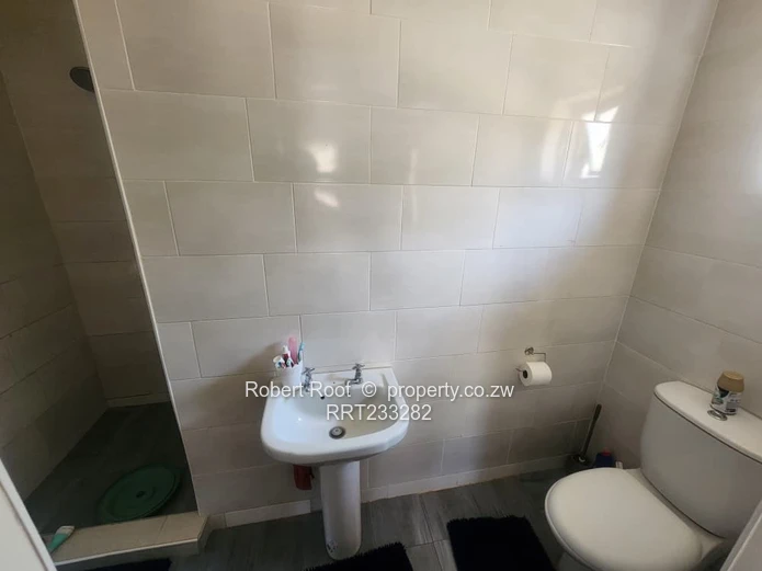 3 Bedroom Cottage for Rent in Greendale