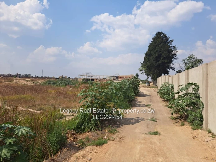 Chitungwiza – 4000sqm Industrial Stand for Sale